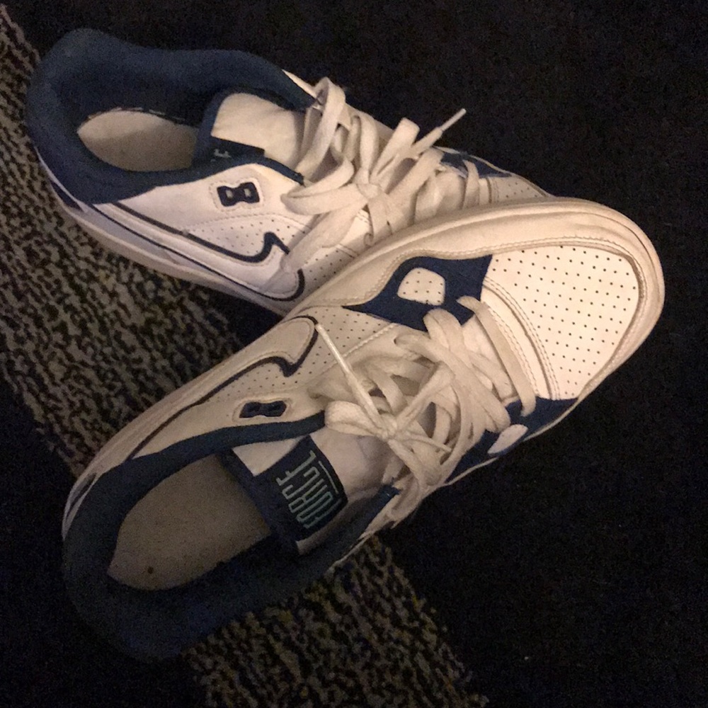 Nike force shoes